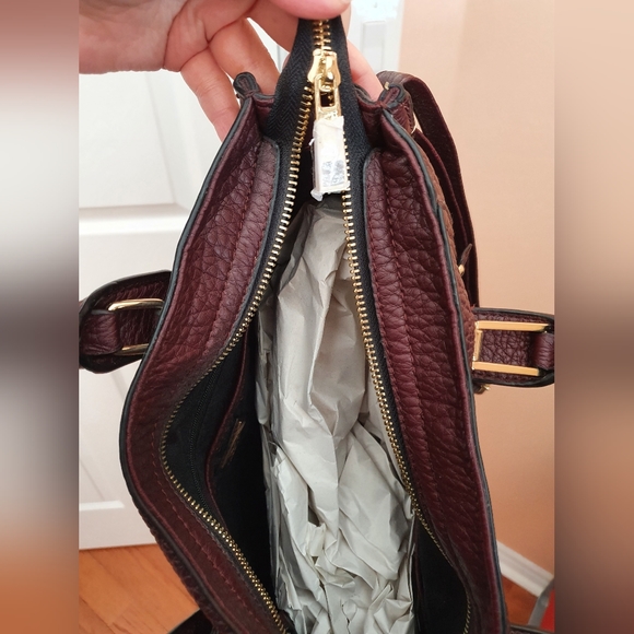 Aldo Burgundy purse with shoulder strap - Picture 2 of 4